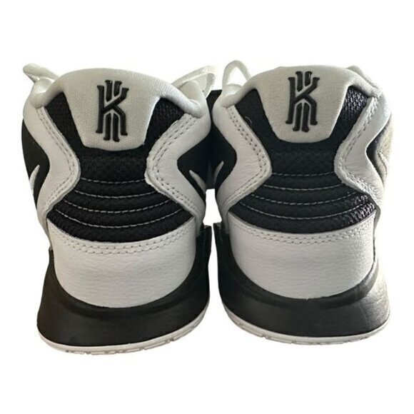 Nike KYRIE INFINITY TB 'BLACK WHITE'‎ DO9616-002 Shoes Men's Size 8.5 NWOT - Picture 5 of 13